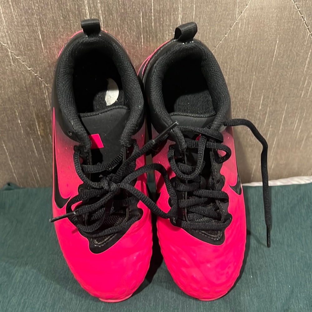 Nike softball/soccer shoes